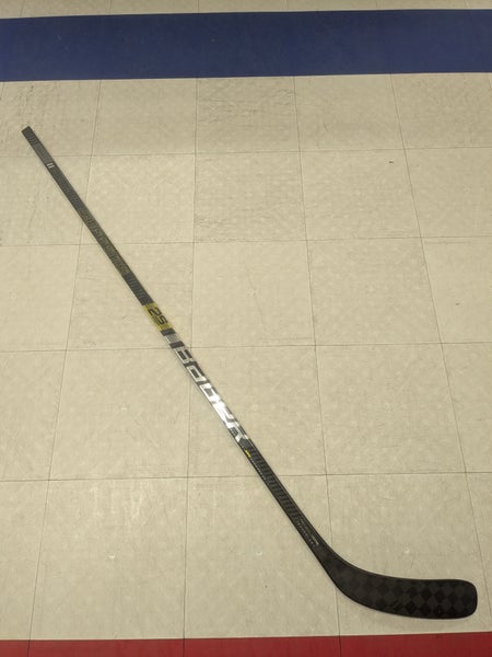 Senior Bauer Supreme 2S Pro Right Handed Hockey Stick, P88 Curve, 102 Flex (New)