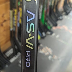 Senior CCM AS-VI PRO Right Handed Hockey Stick, P88 Curve, 75 Flex (New)