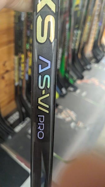 Senior CCM AS-VI PRO Right Handed Hockey Stick, P88 Curve, 75 Flex (New)