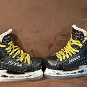 Bauer Hockey Skates Regular Width Size 2.5 (Used)