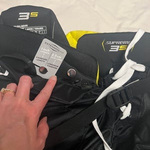Youth Large Bauer Supreme 3S Hockey Pants (New)