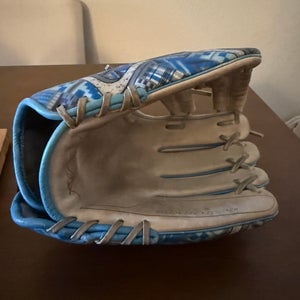 Rawlings Right Hand Throw Infield REV1X Baseball Glove 11.5" (Used)