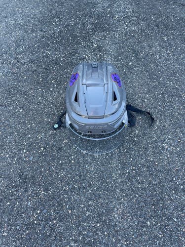 Medium Bauer Re-Akt 150 Helmet Pro Stock (Used)