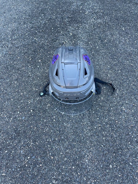 Medium Bauer Re-Akt 150 Helmet Pro Stock (Used)
