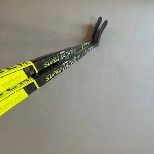 *2 Pack* of New 85 Flex P28M Senior CCM Super Tacks AS3 Pro Left Hand Pro Stock Hockey Sticks