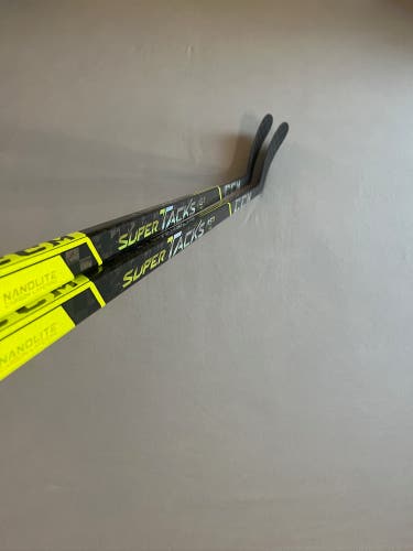 *2 Pack* of New 85 Flex P28M Senior CCM Super Tacks AS3 Pro Left Hand Pro Stock Hockey Sticks