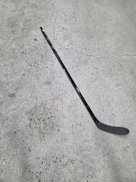 Senior Warrior Alpha LX3 Pro Left Hand Hockey Stick W28 85 Flex