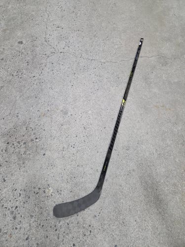 Senior Warrior Alpha LX3 Pro Right Hand Hockey Stick W03 85 Flex