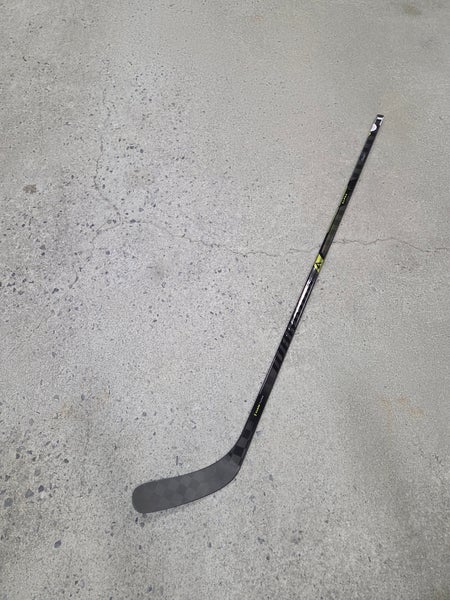 Senior Warrior Alpha LX3 Pro Right Hand Hockey Stick W88 85 Flex