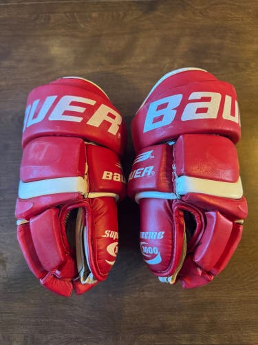 Vintage Bauer Supreme 3000 Gloves 14" (Used)