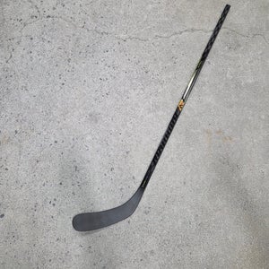 Junior Warrior Alpha LX3 Pro Right Hand Hockey Stick W03 20 Flex