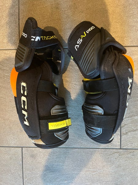 Used CCM Tacks AS-V Pro Elbow Pads Small