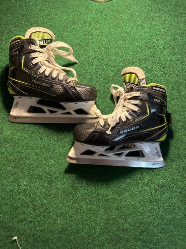 Junior Bauer GSX Hockey Goalie Skates (Regular) Size 3 (Used)