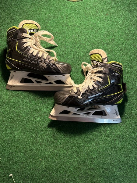 Junior Bauer GSX Hockey Goalie Skates (Regular) Size 3 (Used)