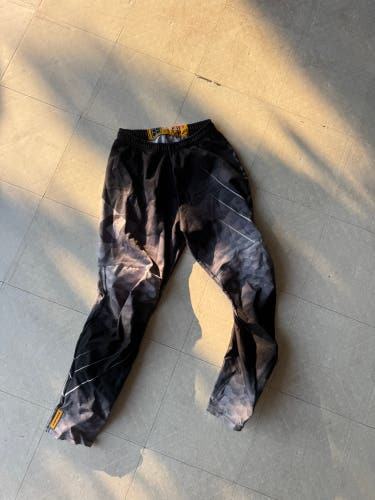 Medium Inline Pants (Used)
