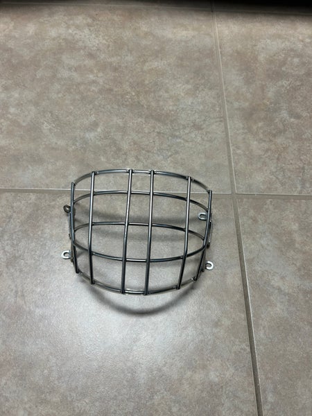 Senior Medium Bauer NME Goalie Mask (New)