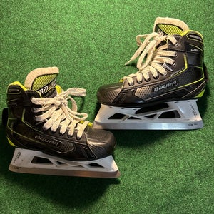 Junior Bauer GSX Hockey Goalie Skates (Extra Wide) Size 3.5 (Used)