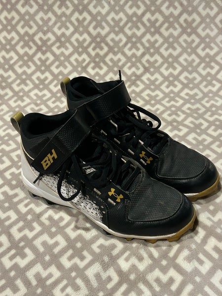 Black Kid's 6Y (Big Kids / Youth) Under Armour Bryce harper High Top Molded Cleats (Used)