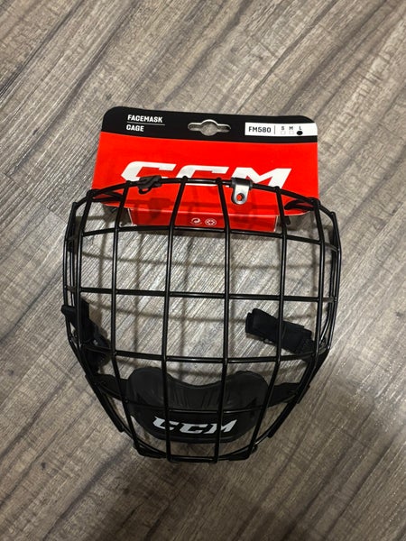CCM Hockey FM580 Facemask Cage Senior Large Black New