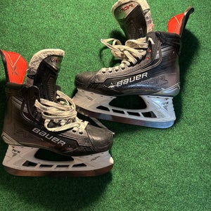Intermediate Bauer Vapor XLTX Pro+ Hockey Skates (Fit 2) Size 6 (Used)