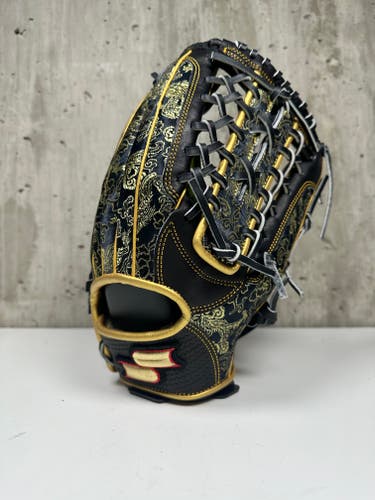 Imported SSK Special Order Outfielder's Glove