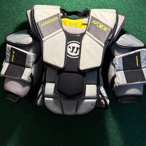 Warrior RX3E Goalie Chest Protector (Used) | Junior Large/XL