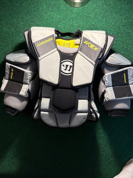 Warrior RX3E Goalie Chest Protector (Used) | Junior Large/XL