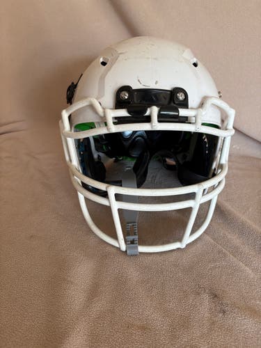 Medium Youth Schutt Vengeance A3 Helmet (Used)