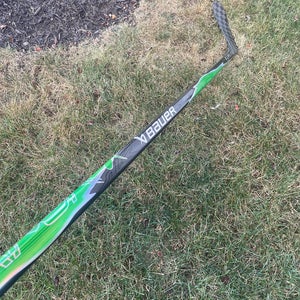 Intermediate Bauer Vapor FlyLite Left Hand Hockey Stick P92 (New)
