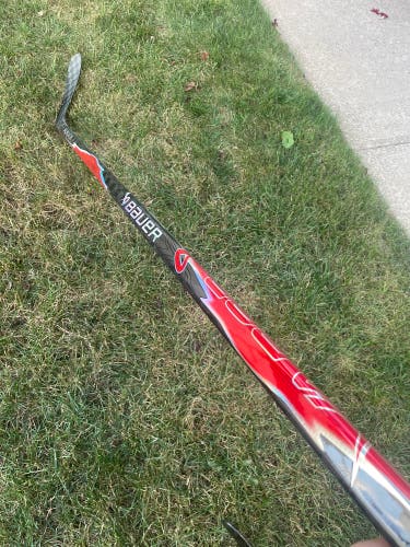 Senior Bauer Vapor FlyLite Right Handed Hockey Stick P92 (New)