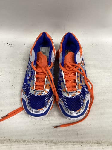 Boombah (Used) Size M 4.5 (W 5.5) Kid's