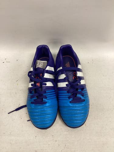 Adidas (Used) Blue Size 1.5 Indoor Cleats