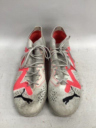 Puma (Used) Size M 8.0 (W 9.0) White Cleats