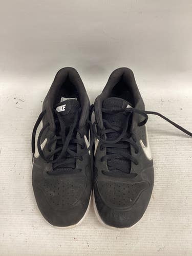 Nike (Used) Black Indoor Cleats