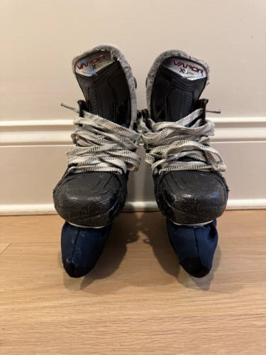 2024 Bauer Vapor 5x Pro Hockey Skates Size 4.5, Fit 3 with Fly-TI Blades (Used)