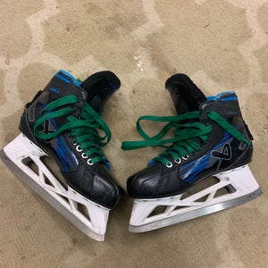 Goalie ice hockey skates