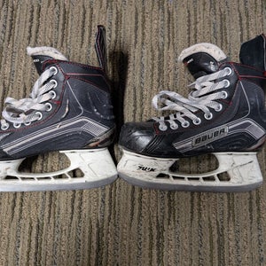 Bauer Vapor X400 Hockey Skates Size 3.5 (Used)