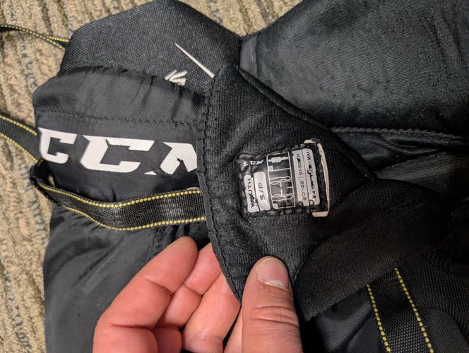 Youth Small CCM Tacks 3092 Hockey Pants (Used)