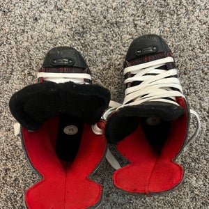 Bauer Ns Hockey Skates Regular Width Pro Stock 9 (Used)
