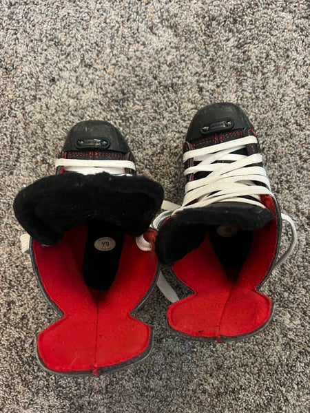 Bauer Ns Hockey Skates Regular Width Pro Stock 9 (Used)