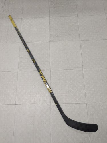 Junior True Catalyst 3X3 Right Handed Hockey Stick, T92.5 Curve, Multiple Flexes Available (New)