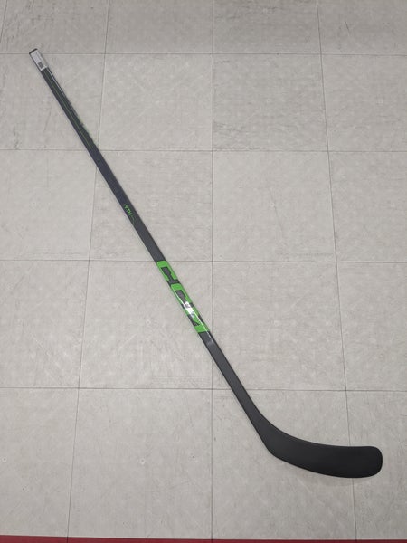 Youth CCM Ribcor YTH Right Handed Hockey Stick, P29 Curve, 30 Flex (New)