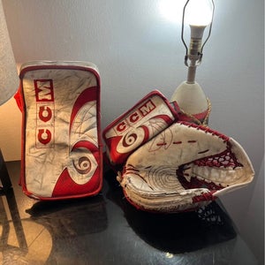 Wisconsin Badgers Hockey Graham Melanson CCM Goalie Glove & Blocker