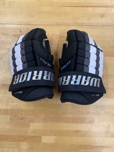 Used Warrior Alpha FR2 Pro Gloves 14" B/W
