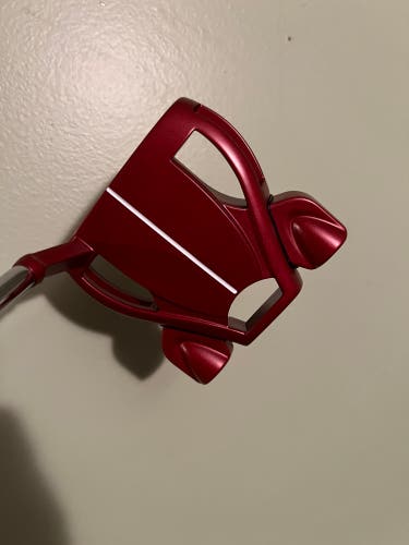 TaylorMade Spider Tour Red Right Handed Putter (New) 34”