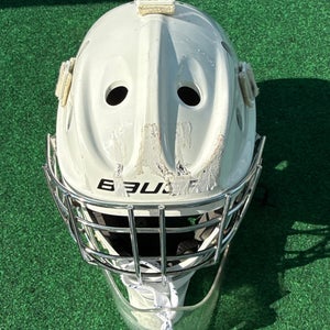 White Junior Bauer 930 Goalie Mask (Used) | 6 3/8- 7