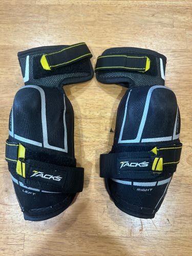 Junior Large CCM Tacks 9550 Elbow Pads (Used)