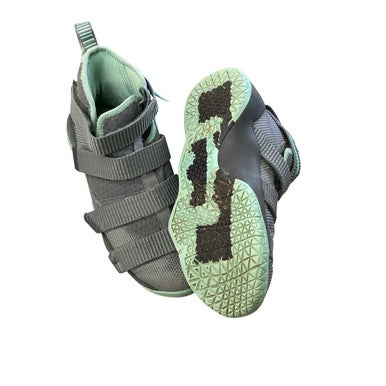 Used Basketball Shoes Y Grey Junior 05 11760-S000081003