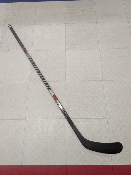 Junior Warrior Rise Right Handed Hockey Stick, W03 Curve, 40 Flex (New)