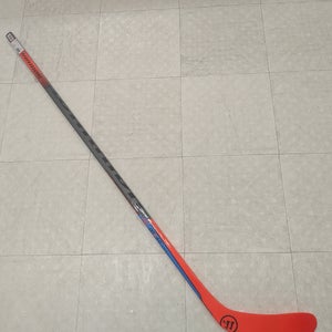Junior Warrior Covert QRE 40 Right Handed Hockey Stick, W03 Curve, 50 Flex (New)